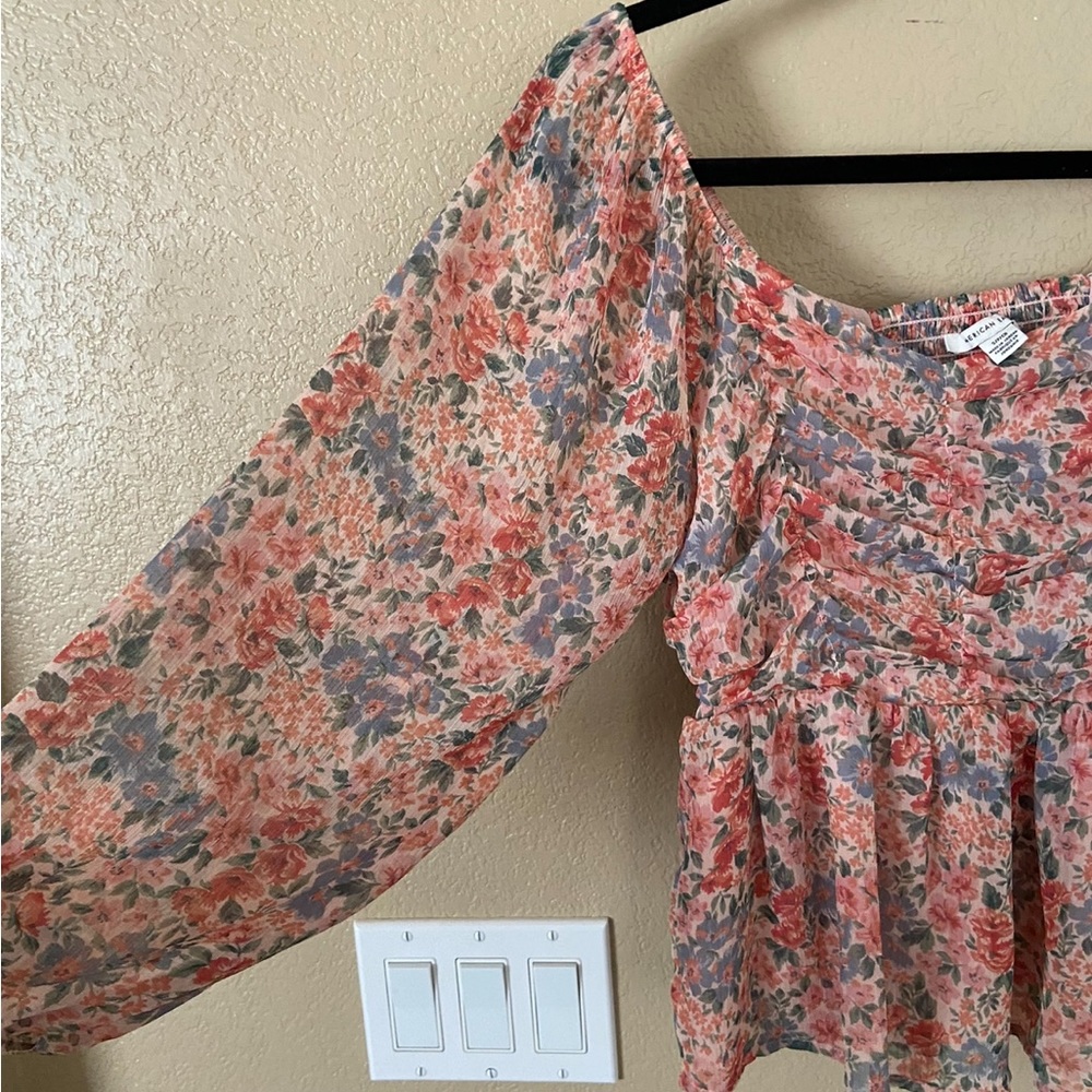American Eagle Floral Blouse - Picture 6 of 6